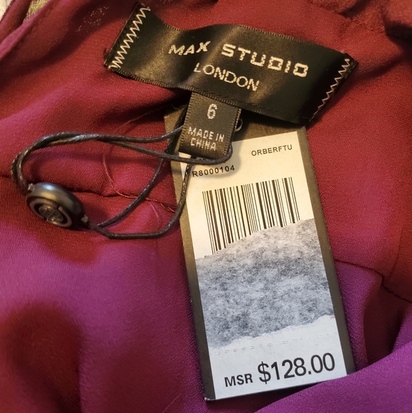 Dress - Picture 3 of 3